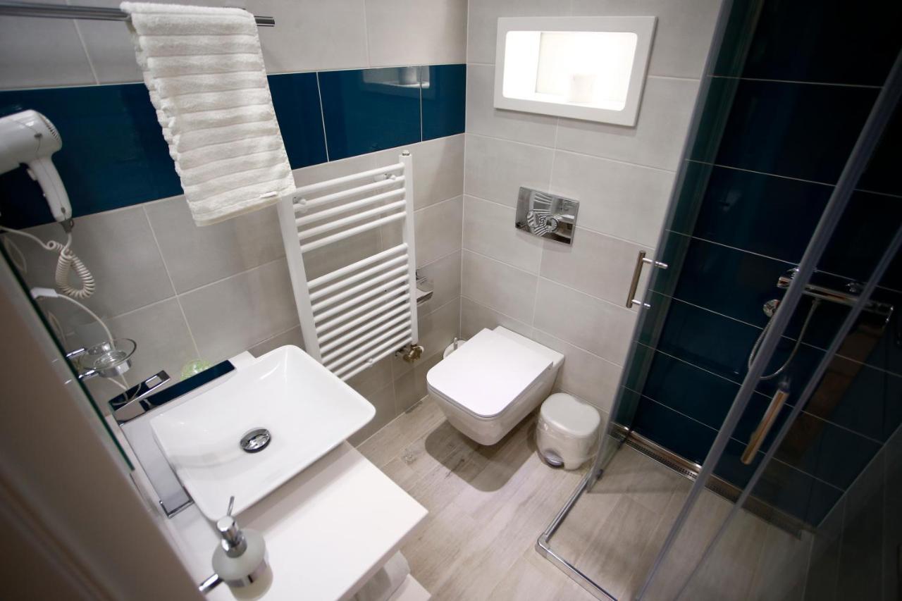 Motel Rox Modrica Zewnętrze zdjęcie